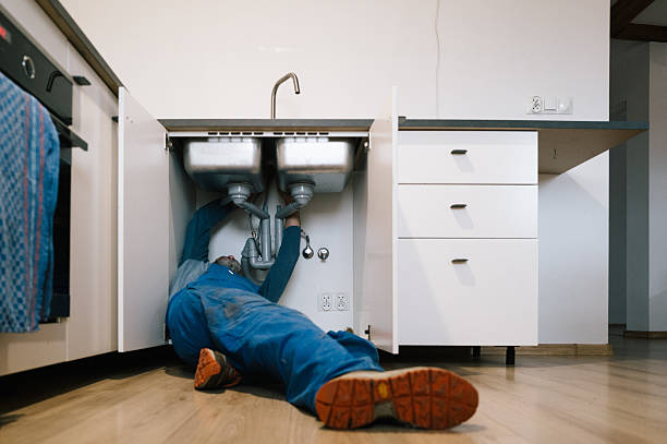 Professional Leak Detection technician working in Shrewsbury, MA